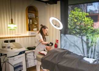 RADIOFREKWENCJA MIKROIGŁOWA młodzieńczy wygląd skóry Schowek